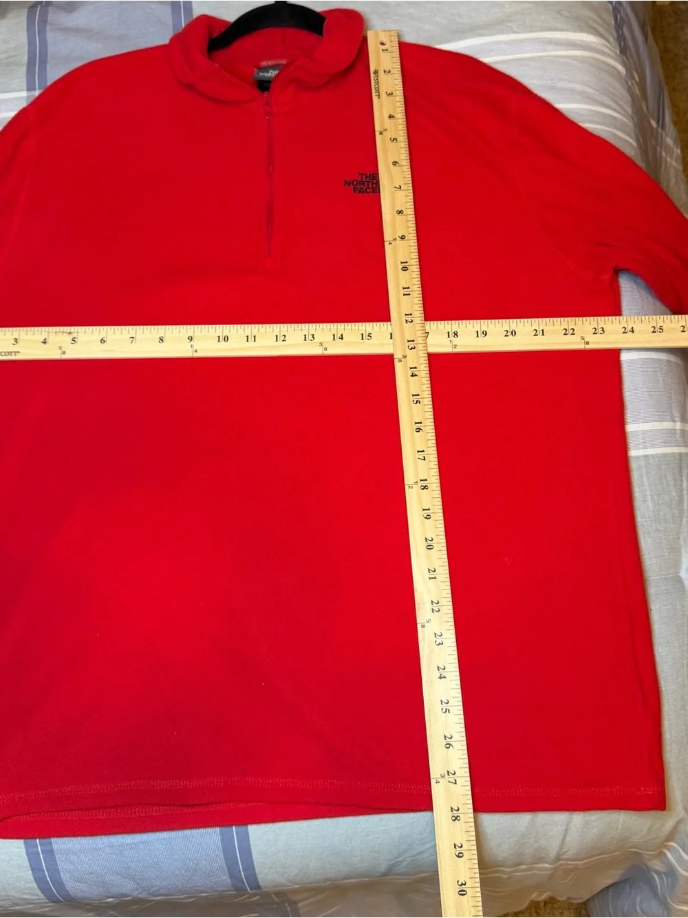 The North Face Men's Bright Red Half-Zip Fleece Pullover